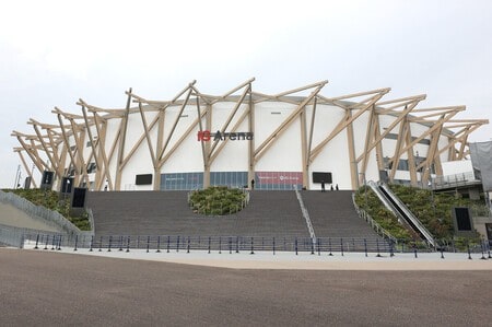 【大相撲】隈研吾さんデザイン　国技待つ新アリーナ　席ゆったり、力士も集中　名古屋場所